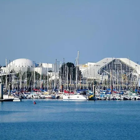 Lägenhet Duplex Pilier Rouge Avec Internet Et Tv Dans La Et Le Salon *